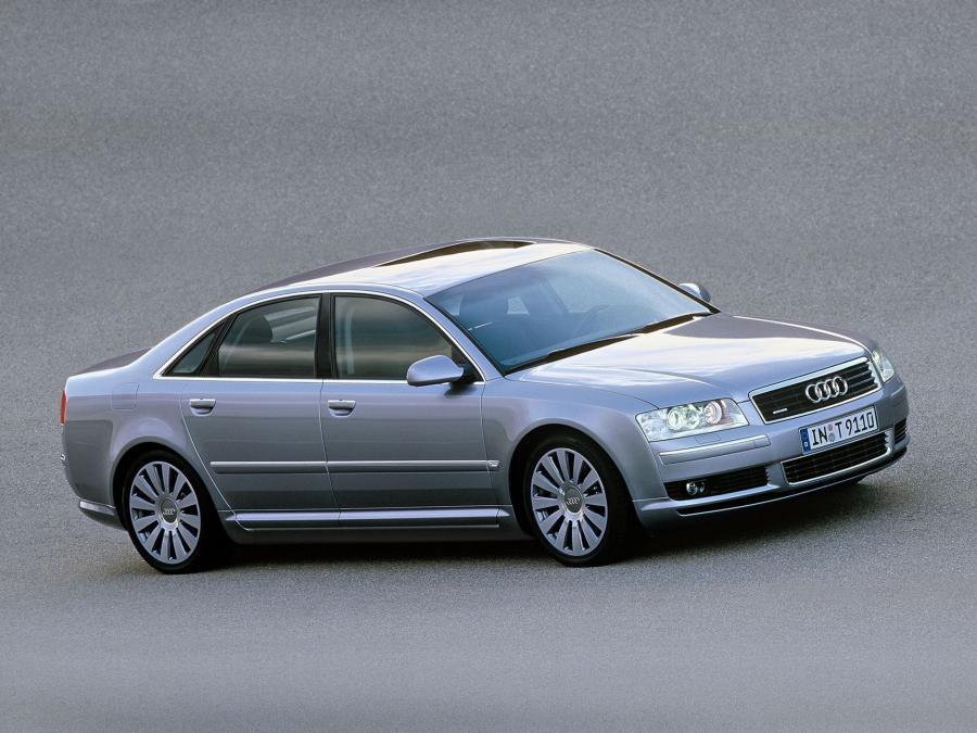  Audi A8 4.2 Quattro (D3) 2003 года  (фото 18 из 30)